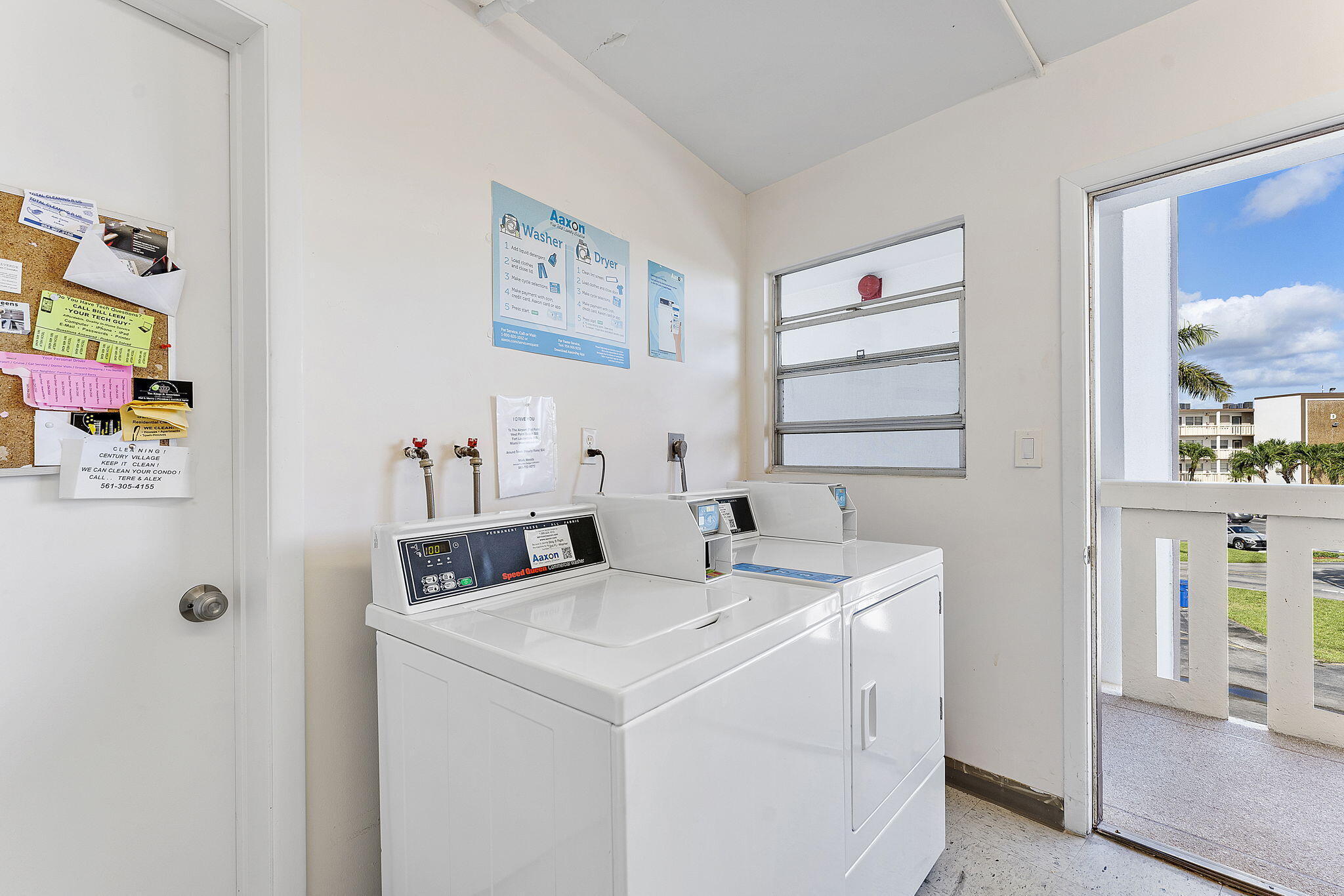 3027 Guildford East Boca Raton, FL 33434 - Photo 23 of 37 CV 10