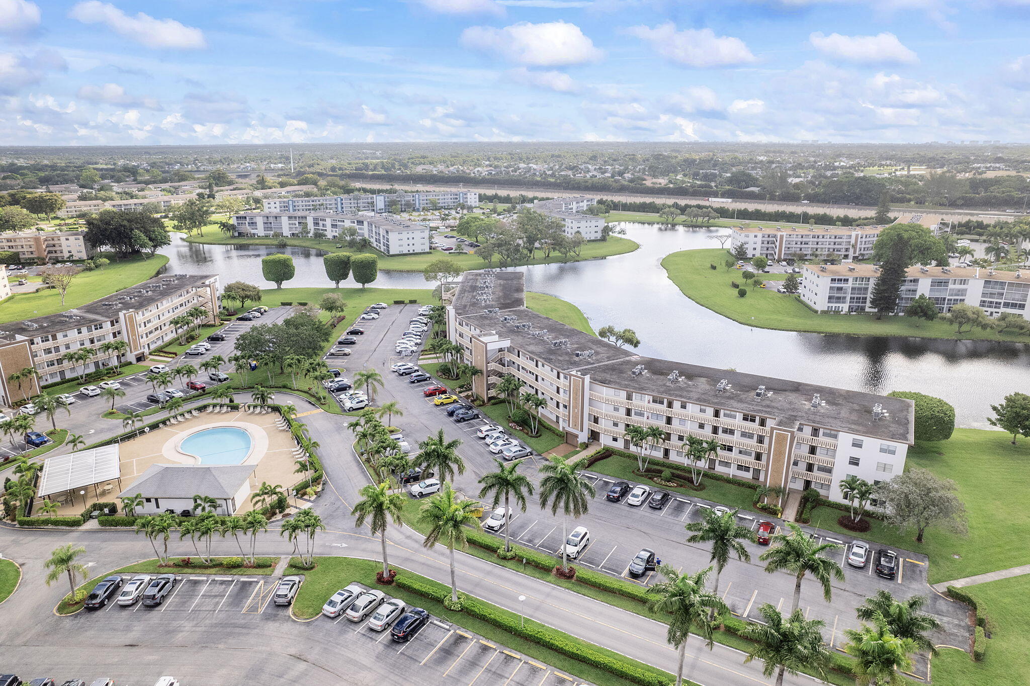 3027 Guildford East Boca Raton, FL 33434 - Photo 27 of 37 CV 13