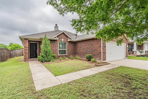 $2,050 | 629 Chalk Knoll Road, Fort Worth, TX 76108