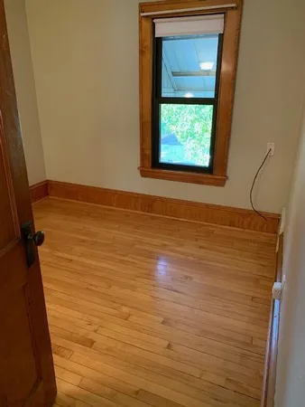 $2,100 | 522 View Street, St. Paul, MN 55102