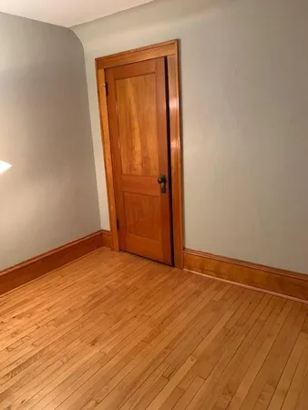 $2,100 | 522 View Street, St. Paul, MN 55102