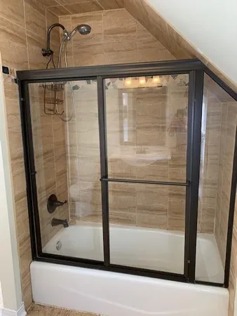 $2,100 | 522 View Street, St. Paul, MN 55102