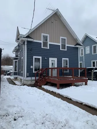 $2,100 | 522 View Street, St. Paul, MN 55102
