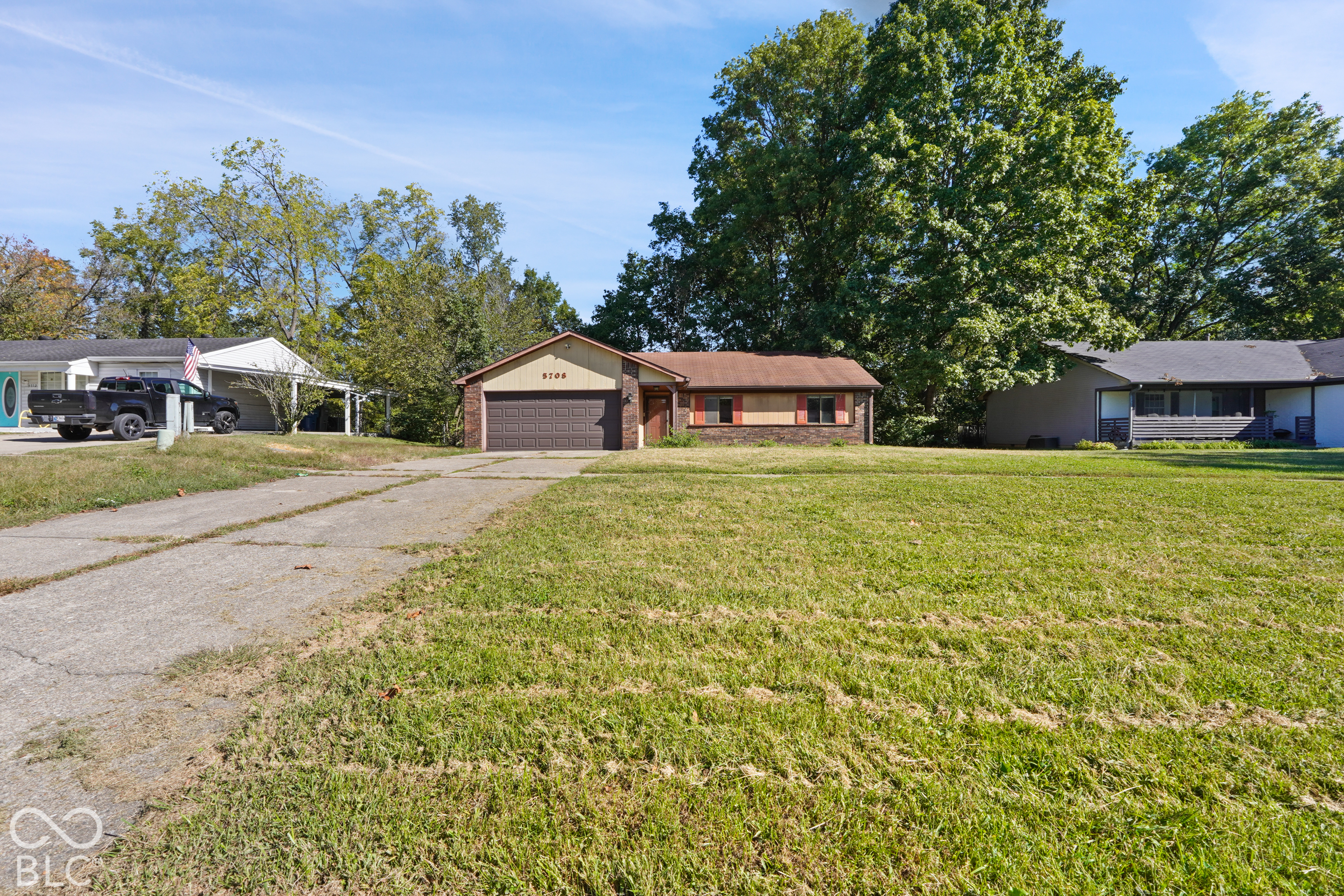 5708 Milhouse Road Indianapolis, IN 46221 - Photo 2 of 11 Gallery Image 2