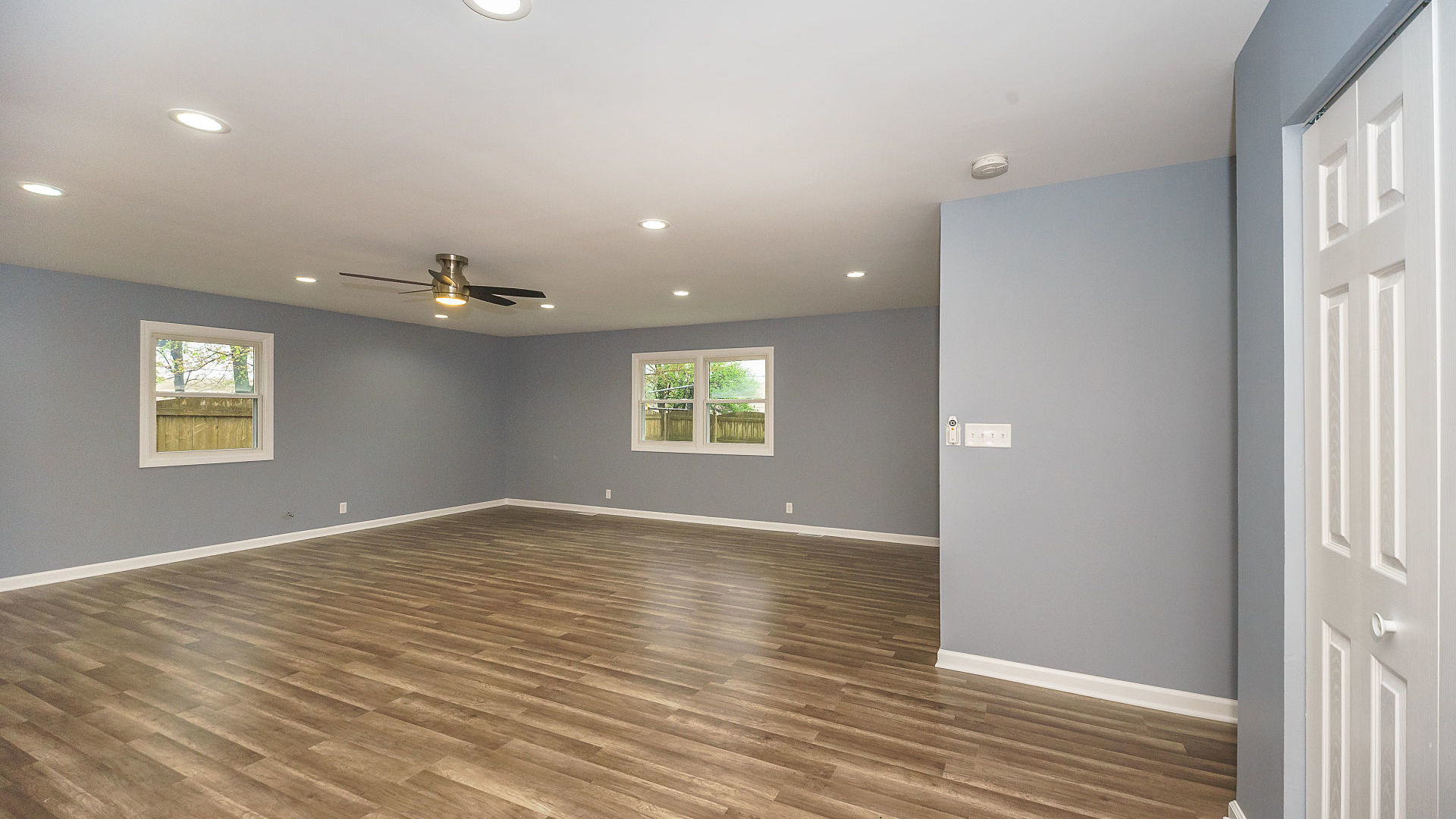 549 Redwood Road Bolingbrook, IL 60440 - Photo 2 of 27