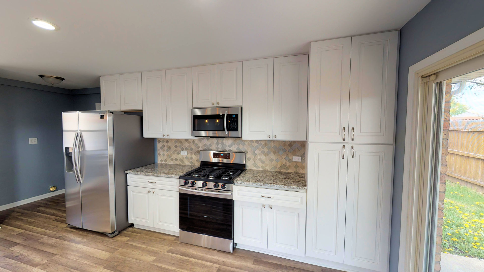 549 Redwood Road Bolingbrook, IL 60440 - Photo 12 of 27