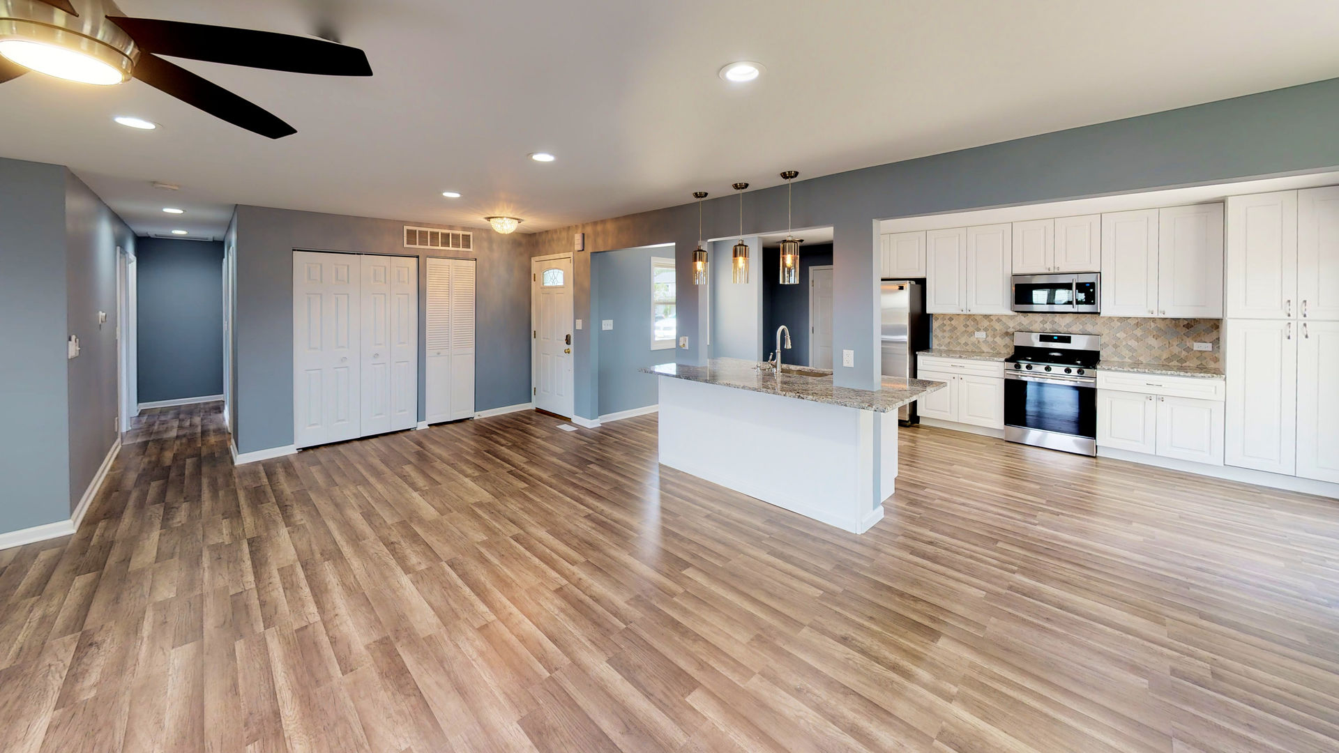 549 Redwood Road Bolingbrook, IL 60440 - Photo 6 of 27