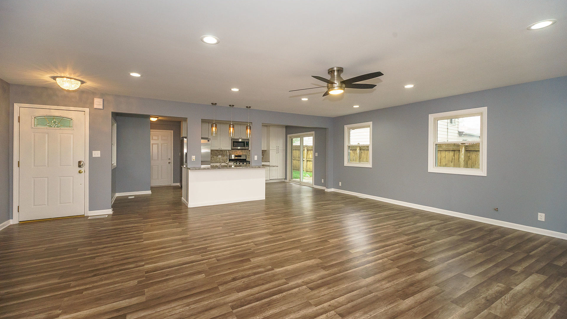 549 Redwood Road Bolingbrook, IL 60440 - Photo 8 of 27