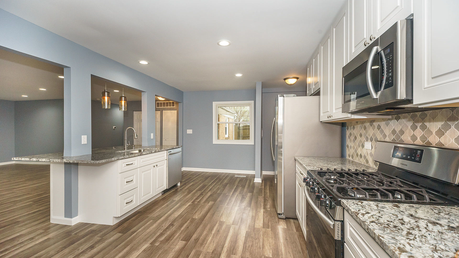 549 Redwood Road Bolingbrook, IL 60440 - Photo 10 of 27