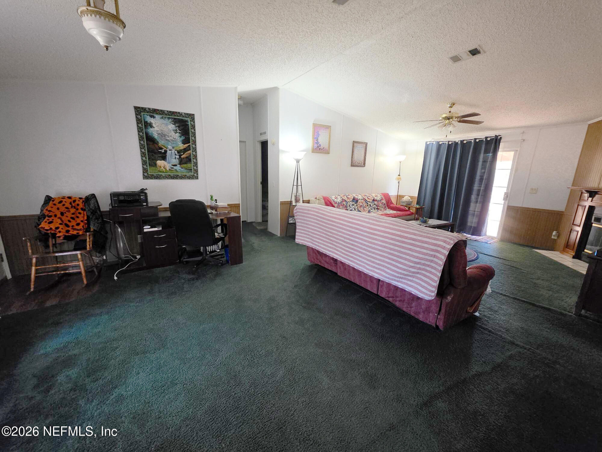 44680 Artesian Boulevard Callahan, FL 32011 - Photo 14 of 47 Living Room