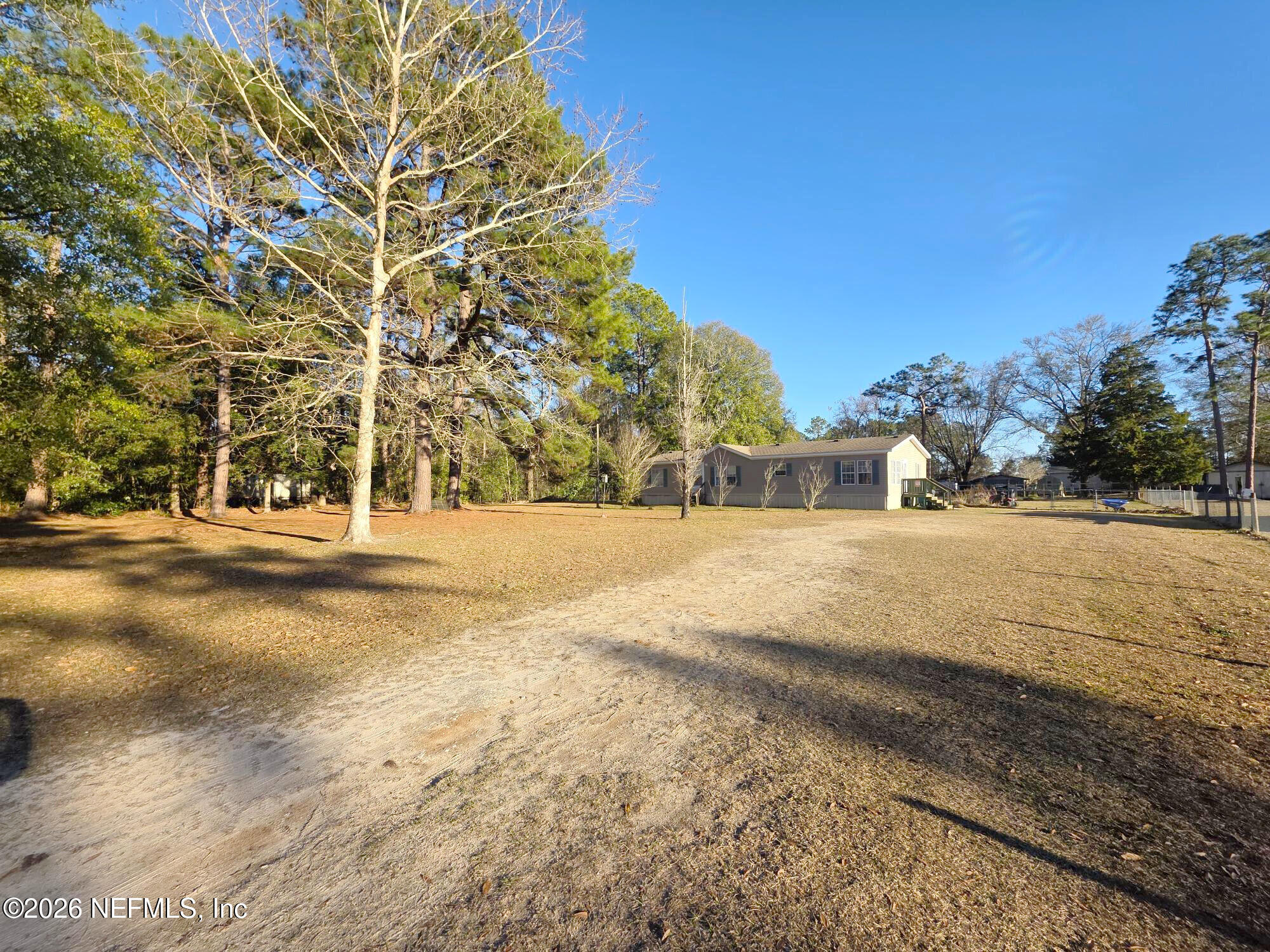 44680 Artesian Boulevard Callahan, FL 32011 - Photo 6 of 47 Front Yard
