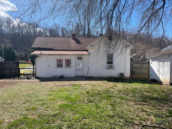 $79,000 | 301 Bowman Avenue, Salem, VA 24153