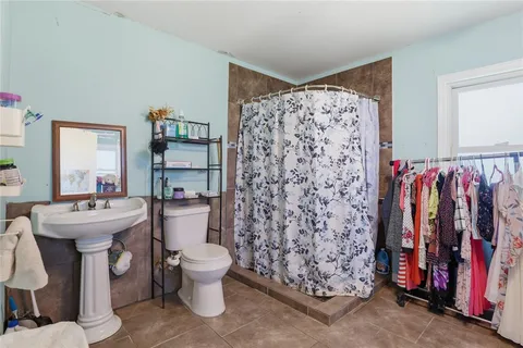 $600,000 | 1517 Wiggins Road, Maypearl, TX 76064