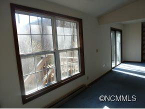 31 Black Oak Forest Road Fairview, NC 28730 - Photo 5 of 10 Gallery Image 5