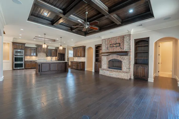 $525,000 | 212 Banks Drive, Amarillo, TX 79124