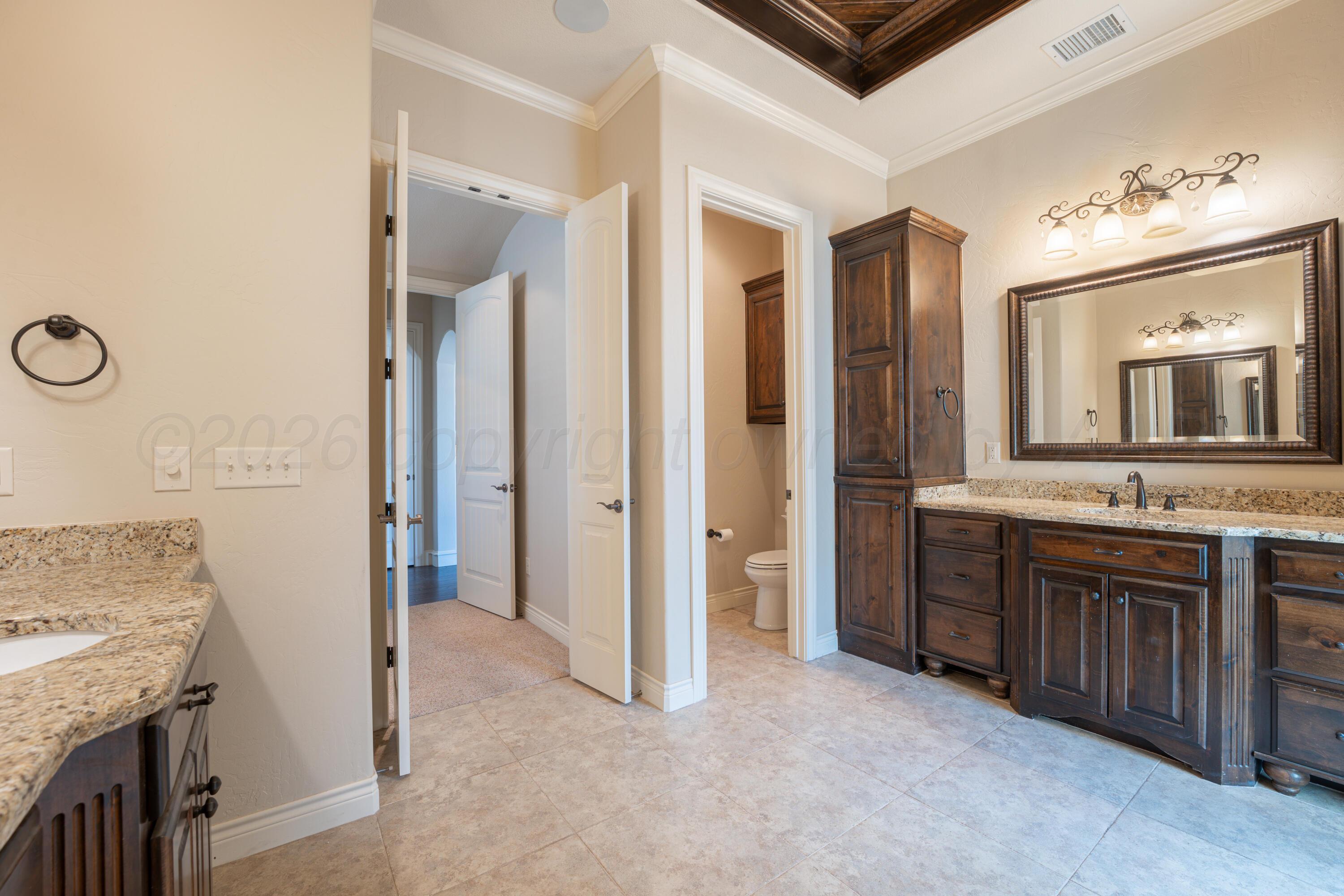 212 Banks Drive Amarillo, TX 79124 - Photo 20 of 37 20 PRIMARY BATH