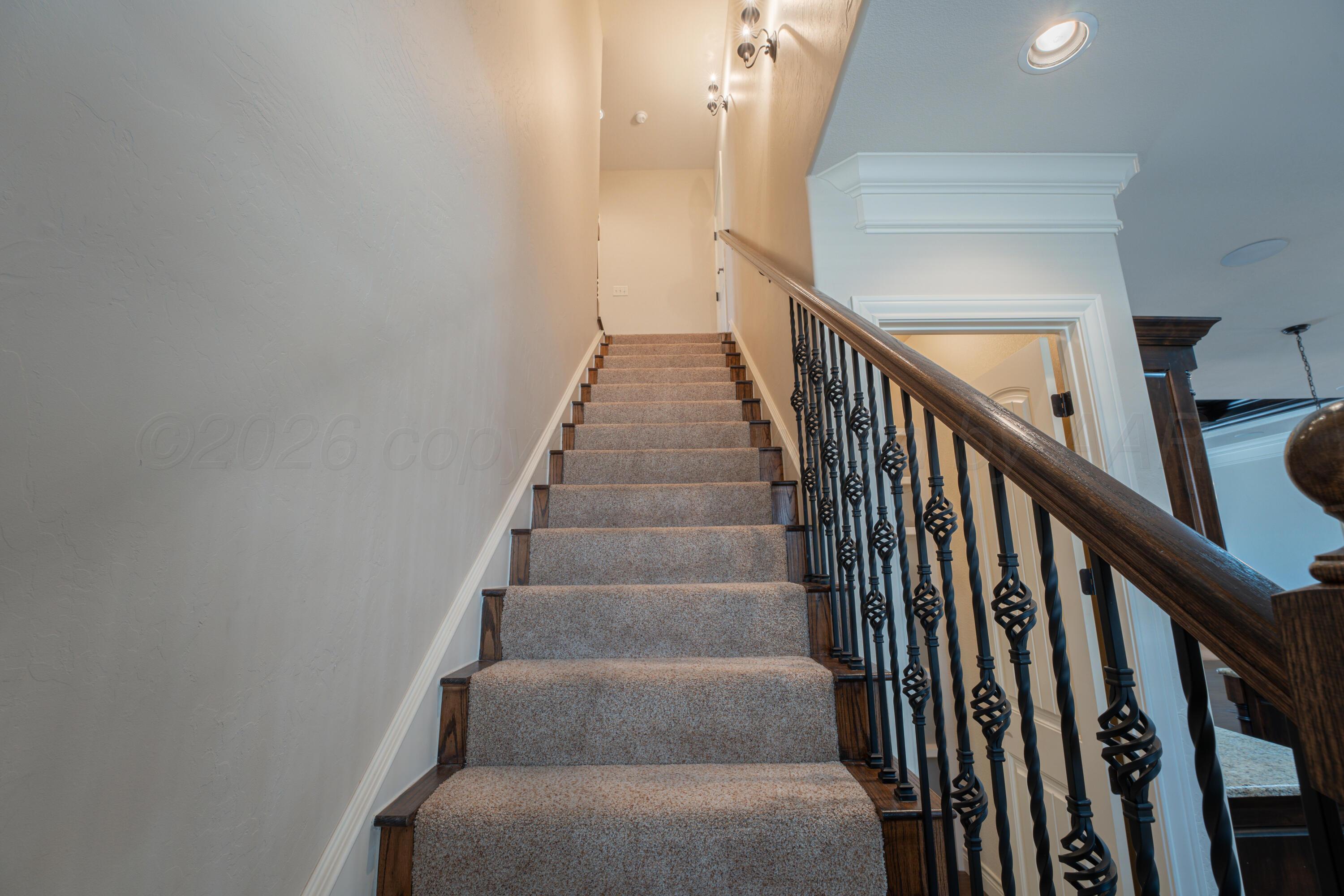212 Banks Drive Amarillo, TX 79124 - Photo 29 of 37 29 STAIRS