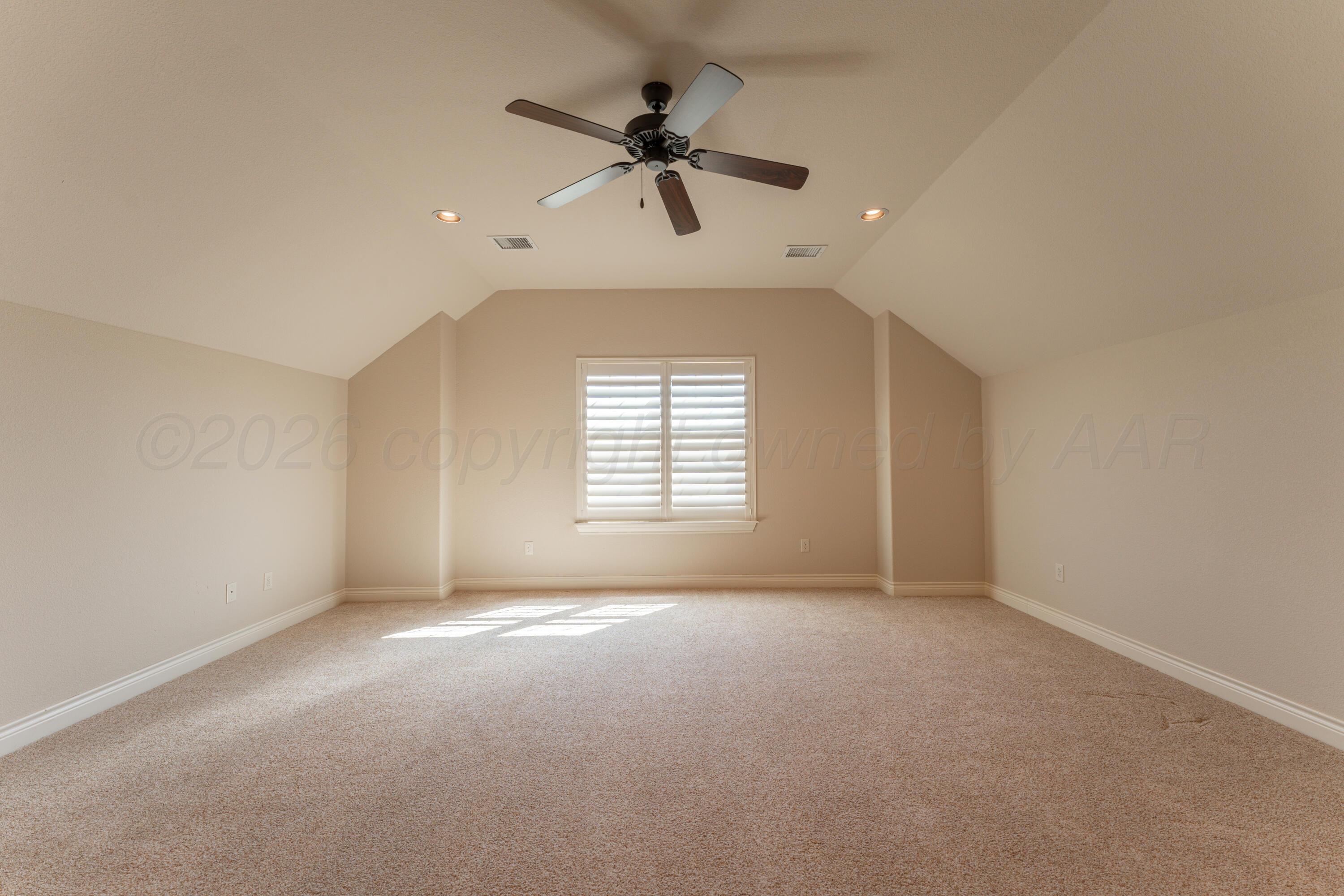 212 Banks Drive Amarillo, TX 79124 - Photo 31 of 37 31 UPSTAIRS