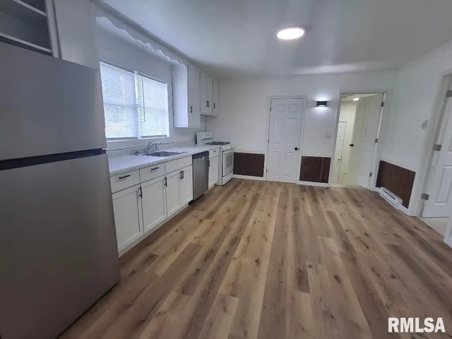 $99,900 | 1406 South 12th Street, Pekin, IL 61554