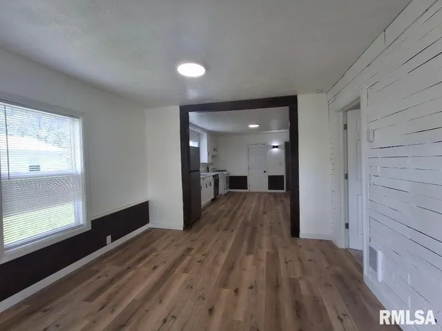 $99,900 | 1406 South 12th Street, Pekin, IL 61554