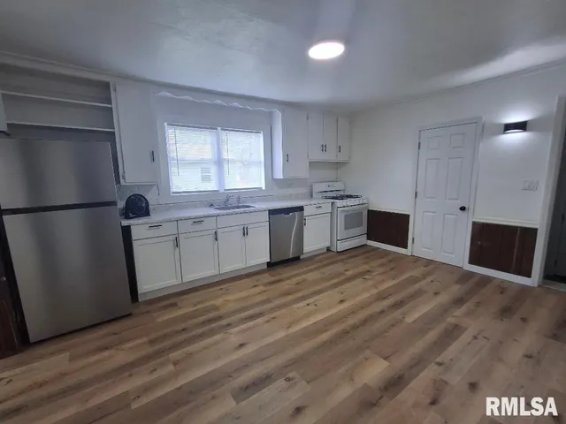 $99,900 | 1406 South 12th Street, Pekin, IL 61554