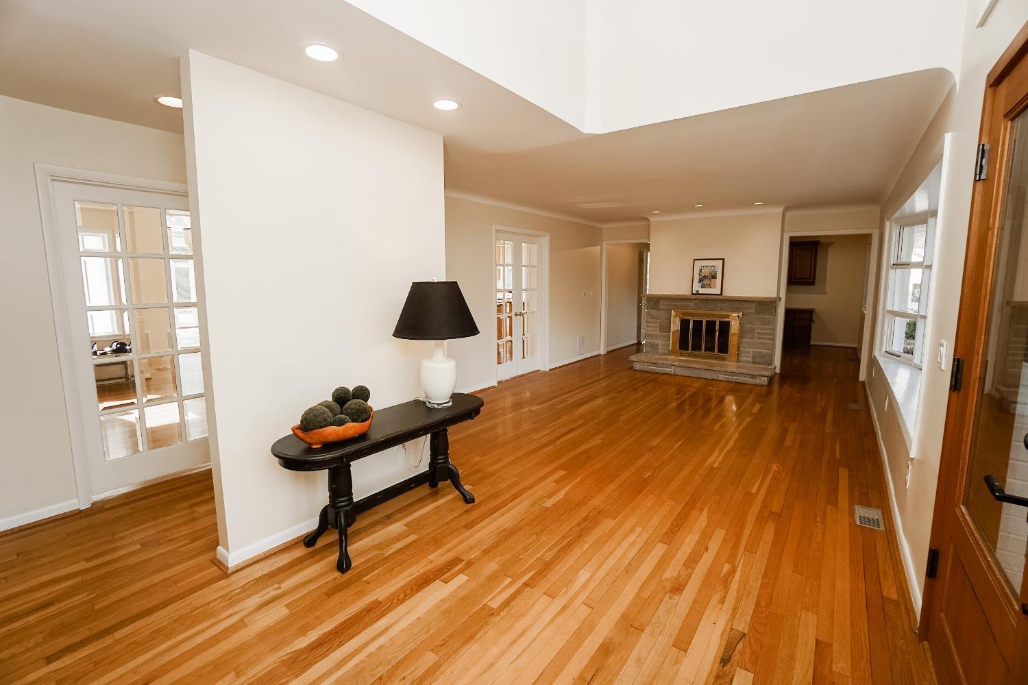 8055 Keller Road Cincinnati, OH 45243 - Photo 5 of 39 Gallery Image 5
