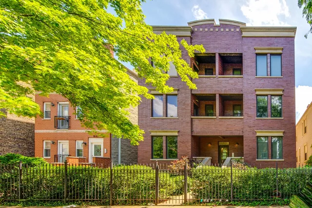 $500,000 | 1529 North Artesian Avenue, Unit 3N, Chicago, IL 60622