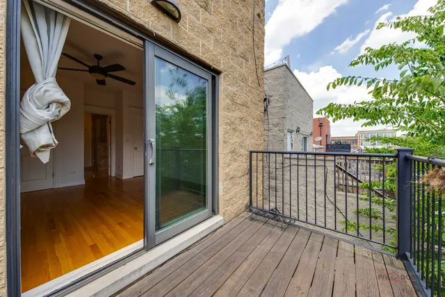 $500,000 | 1529 North Artesian Avenue, Unit 3N, Chicago, IL 60622