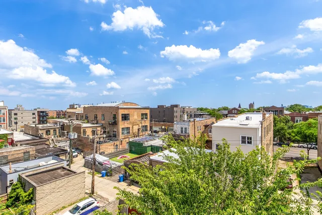 $500,000 | 1529 North Artesian Avenue, Unit 3N, Chicago, IL 60622