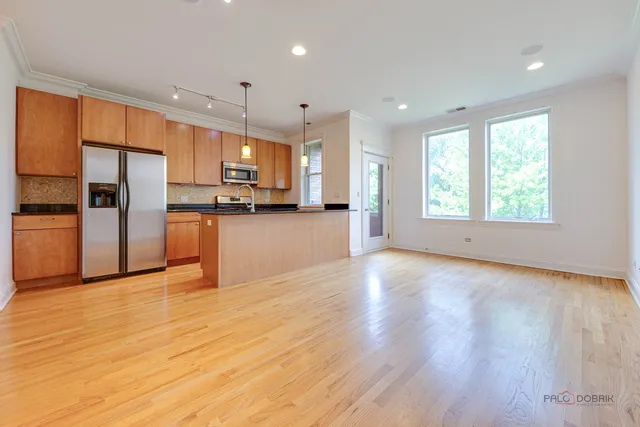 $500,000 | 1529 North Artesian Avenue, Unit 3N, Chicago, IL 60622