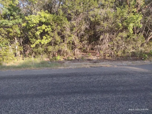 a view of dirt field