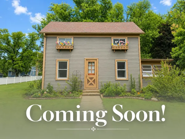 $300,000 | 3 East Whitechapel Street, Mazomanie, WI 53560