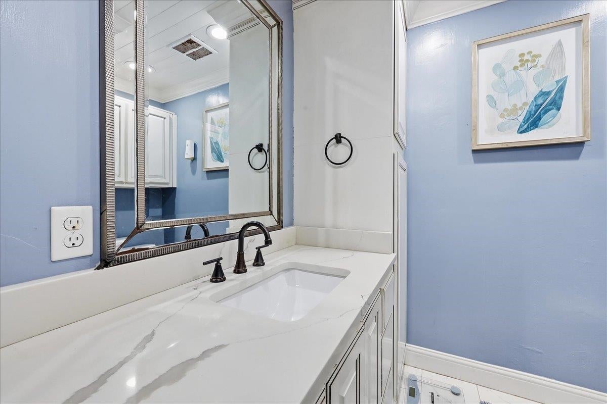 8245 Broussard Road Beaumont, TX 77713 - Photo 10 of 28 Gallery Image 10