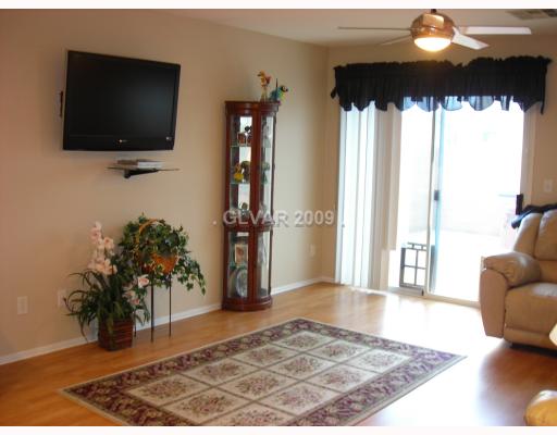 190 White Butte Street Henderson, NV 89012 - Photo 5 of 11 Den.