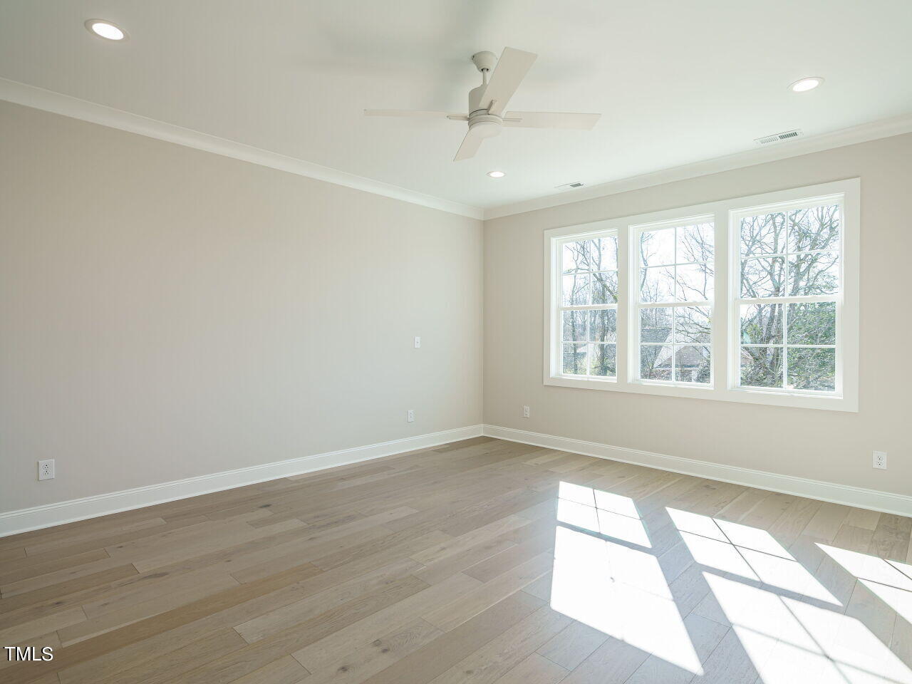 924 Lily Claire Lane Fuquay-Varina, NC 27526 - Photo 11 of 32 025-1280x960-primary-br