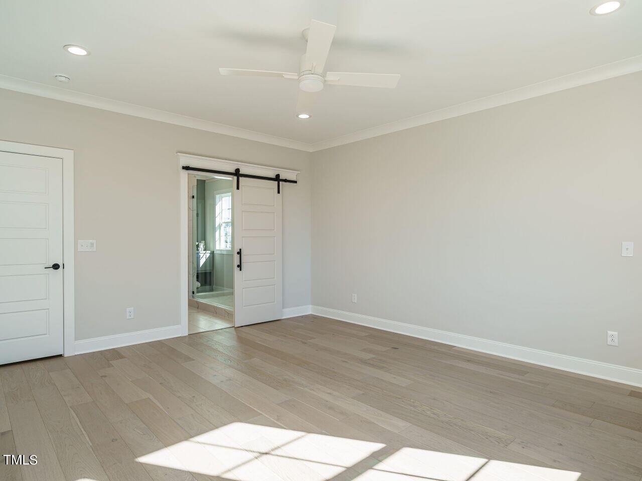 924 Lily Claire Lane Fuquay-Varina, NC 27526 - Photo 10 of 32 026-1280x960-primary-br