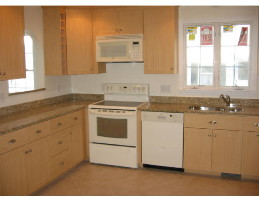 110 Maple Street, Unit 112 Needham, MA 02492 - Photo 3 of 4