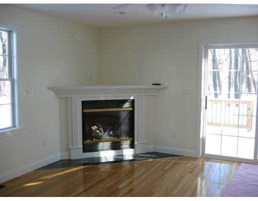 110 Maple Street, Unit 112 Needham, MA 02492 - Photo 4 of 4