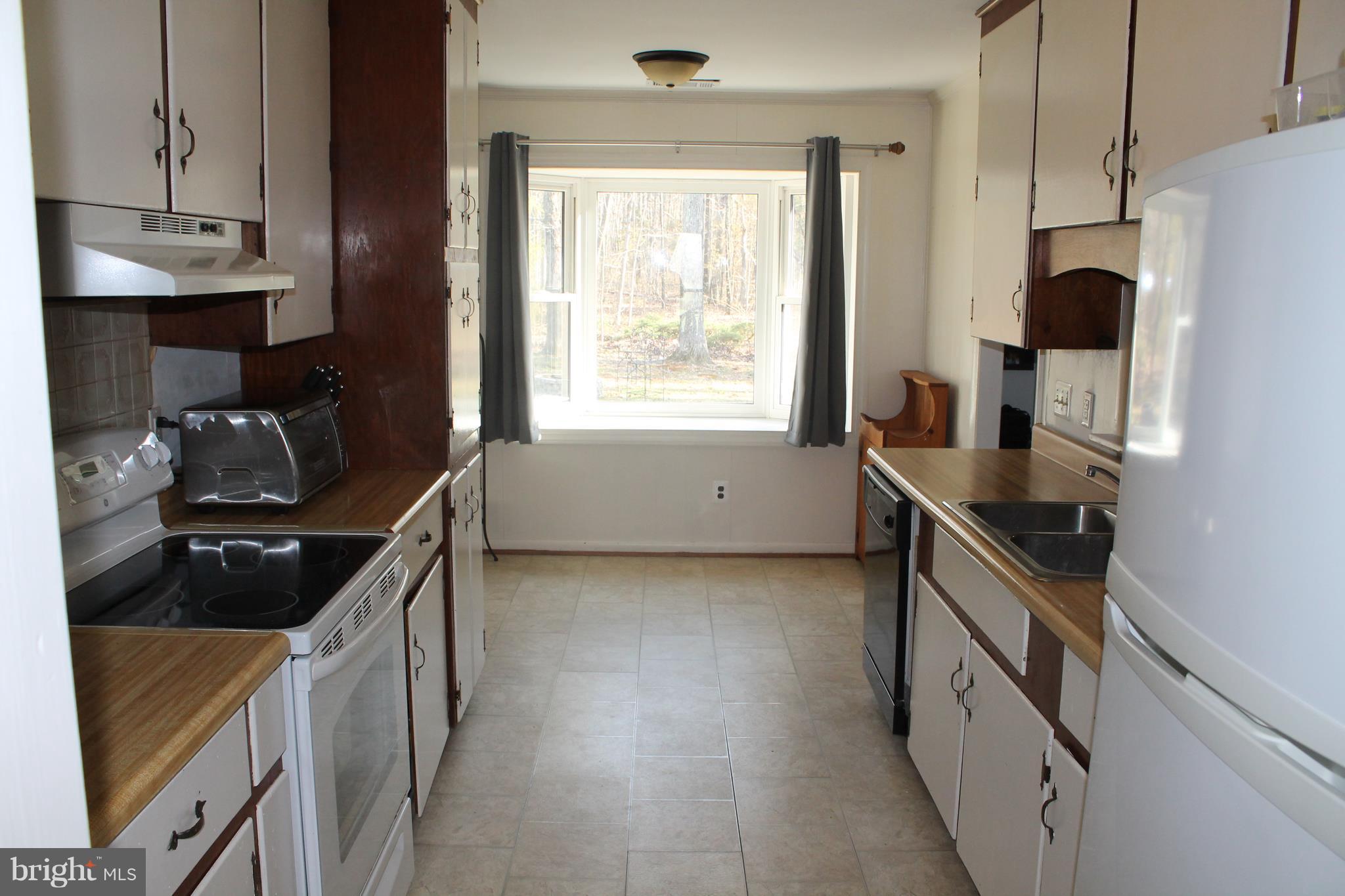 11353 Elk Run Road Catlett, VA 20119 - Photo 7 of 22 Kitchen