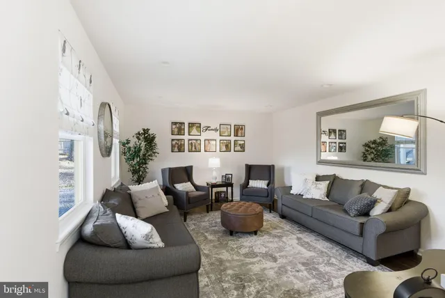 $749,000 | 4460 Scotts Road, Marshall, VA 20115