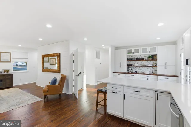 $749,000 | 4460 Scotts Road, Marshall, VA 20115