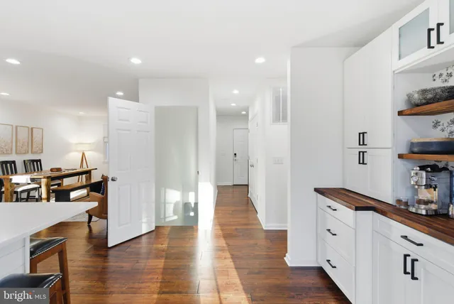 $749,000 | 4460 Scotts Road, Marshall, VA 20115