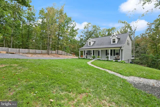 $749,000 | 4460 Scotts Road, Marshall, VA 20115