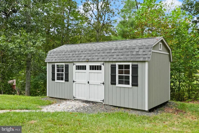 $749,000 | 4460 Scotts Road, Marshall, VA 20115