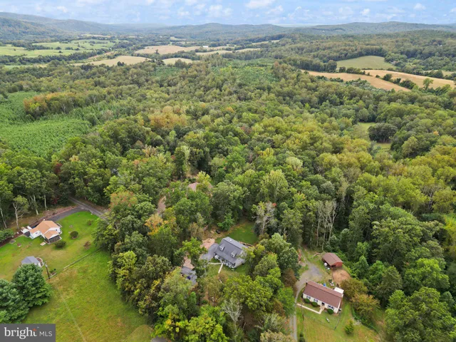 $749,000 | 4460 Scotts Road, Marshall, VA 20115