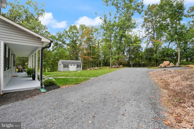 $749,000 | 4460 Scotts Road, Marshall, VA 20115