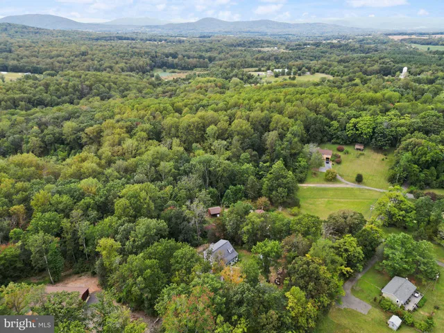 $749,000 | 4460 Scotts Road, Marshall, VA 20115