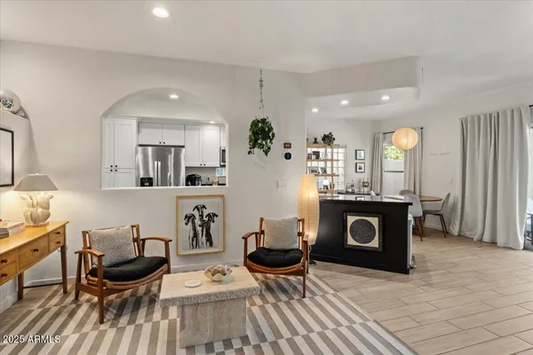 $635,000 | 7240 North Dreamy Draw Drive, Unit 102, Phoenix, AZ 85020