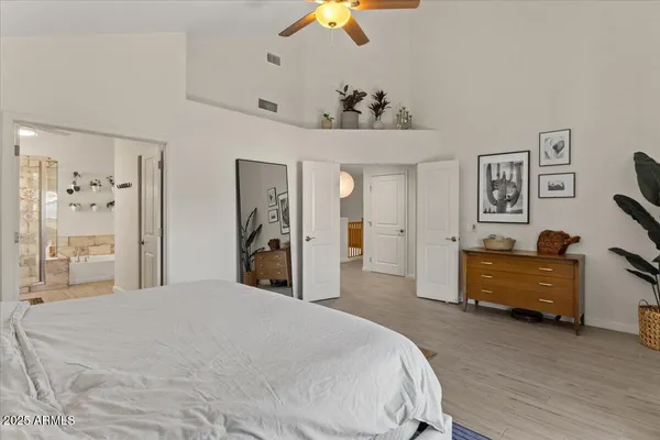 $635,000 | 7240 North Dreamy Draw Drive, Unit 102, Phoenix, AZ 85020