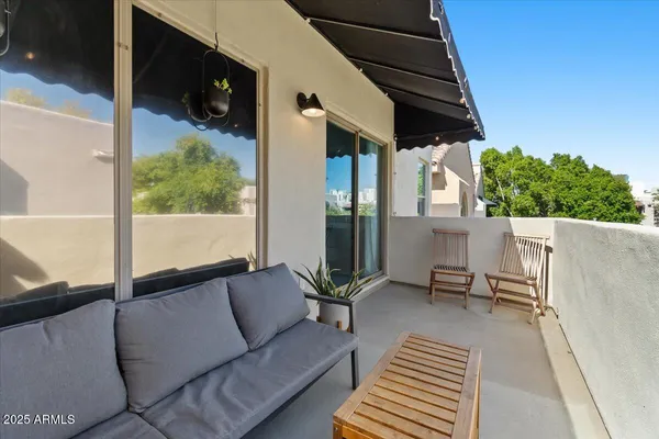 $635,000 | 7240 North Dreamy Draw Drive, Unit 102, Phoenix, AZ 85020